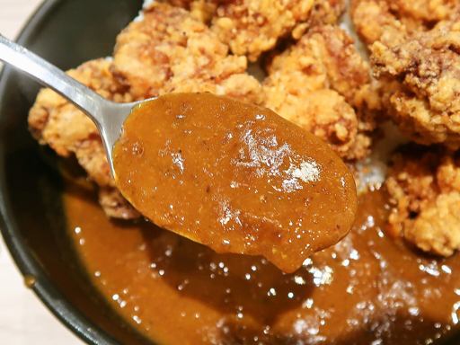 伝説のすた丼屋 札幌駅前店「すたみな唐揚げカレー」 画像10