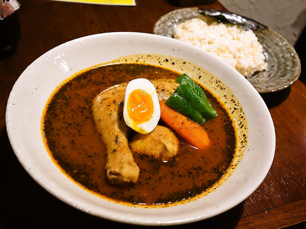 札幌らっきょ (本店)「知床鶏スープカレー」