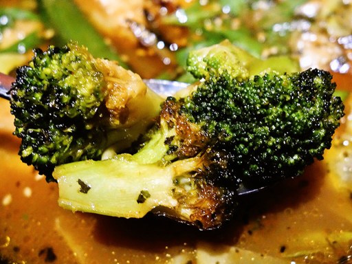 CHUTTA！ 南郷店「知床鶏の塩唐揚げ彩り野菜カレー」 画像10