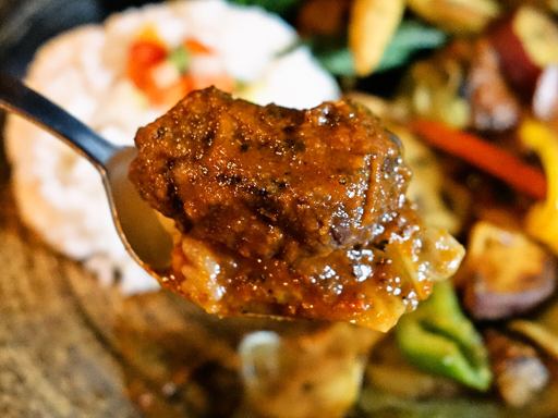 Mikazuki Curry SAMURAI.原点「赤ワイン仕立てのラムカレー(＋一日分の野菜)」 画像6