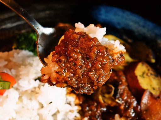 Mikazuki Curry SAMURAI.原点「赤ワイン仕立てのラムカレー(＋一日分の野菜)」 画像7