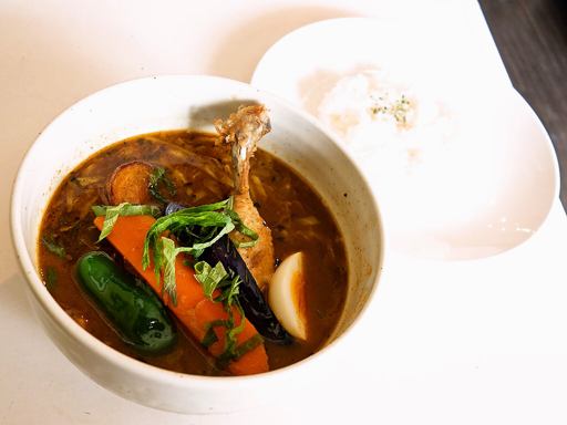 北カフェ sweets & soup curry (中央区・西線9条そばに移転OPEN)「スープカレー チキン」 画像9