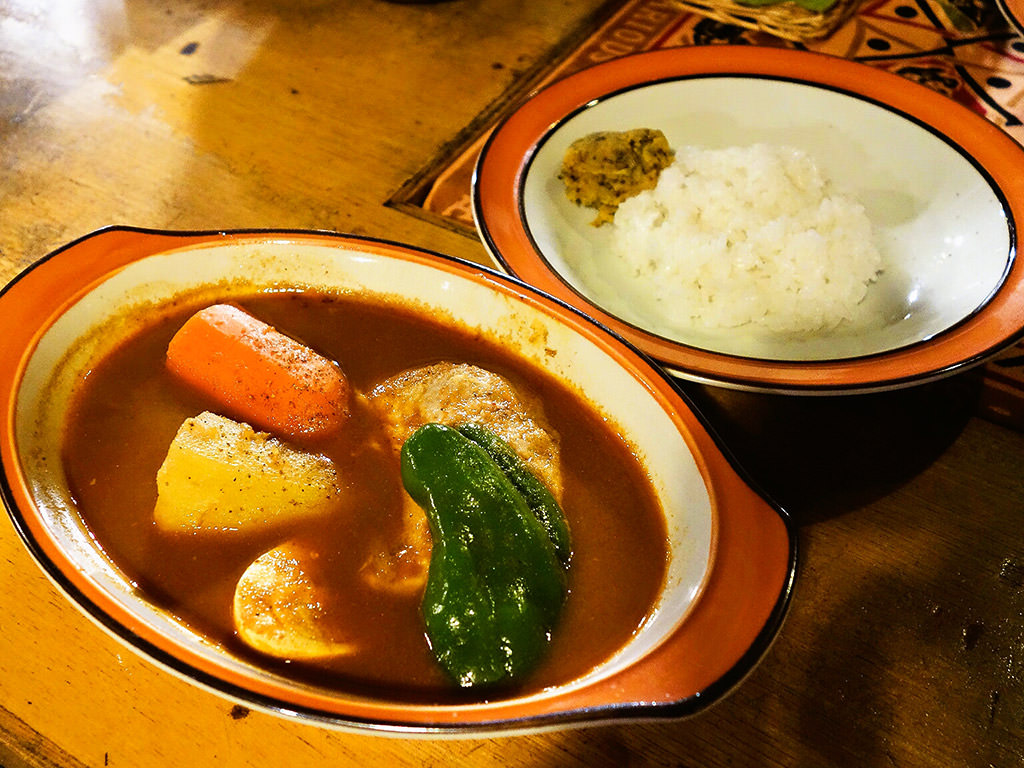 村上カレー店 プルプル「チキン・ベジタブル」