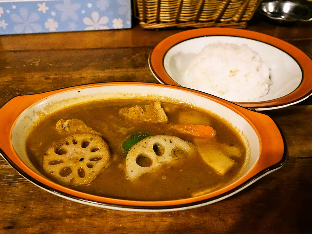 カレー魂 デストロイヤー 西線14条「豚角煮 カレー」