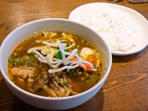 Spice Cafe Velodeca (スパイスカフェ ベロデカ)「ジューシーやわ鶏」 画像4