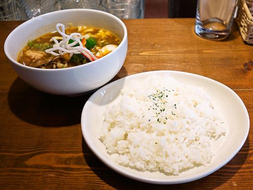 Spice Cafe Velodeca (スパイスカフェ ベロデカ)「ジューシーやわ鶏」 画像5