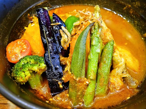 スープ咖喱＆カレーラーメン 天馬 札幌厚別店「骨付チキンとたっぷり野菜のスープカレー」 画像7