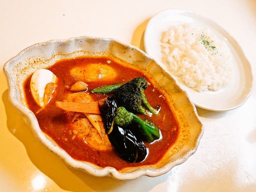 ルッカパイパイ (LOOK-Ka PyPy)「チキンベジタブルカレー」 画像2