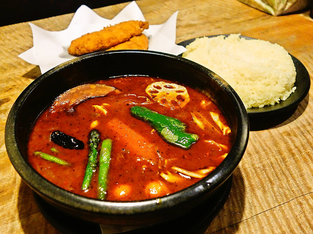 Asian Bar RAMAI(ラマイ) 札幌中央店「スープカレー フィッシュフライ」