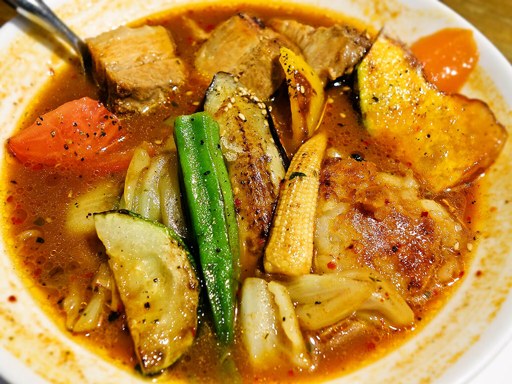 SPICE RIG 香楽 [移転準備につき休業]「丁寧仕込みトロ角煮と野菜のカレー」 画像14