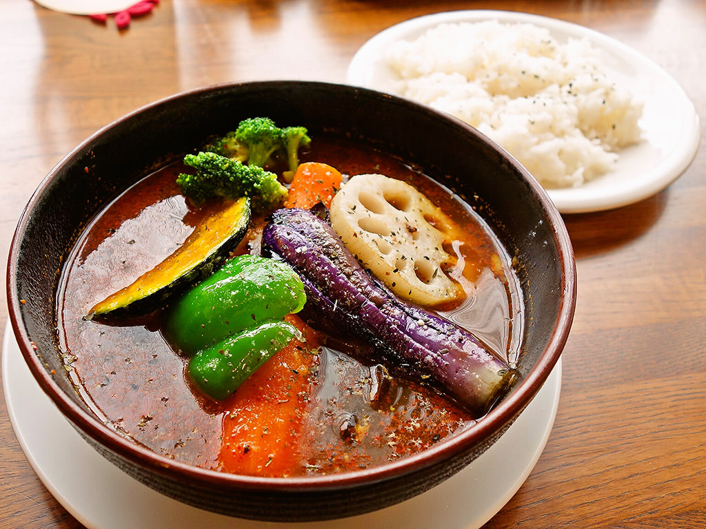 札幌スープカレー 蝦夷夢(エゾン)「チキンレッグスープカレー」