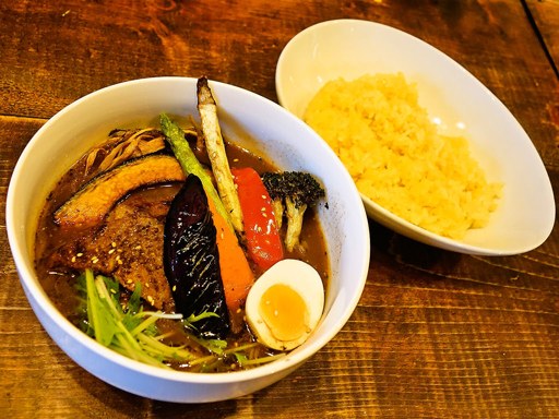 Spicy Soup Curry LEGON(レゴン)「ハニーマスタードポークスープカレー」 画像4