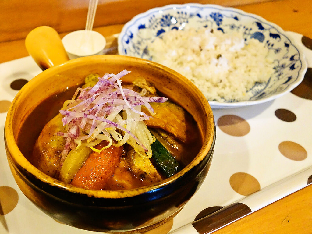 健康的カレー専門店 とら ～十良～「地鶏＆野菜」