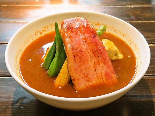 Curry SAVoY (旧:カリー・ディ・サボイ)「キャベツのミルフィーユ ベーコン添えのカリー」 画像3