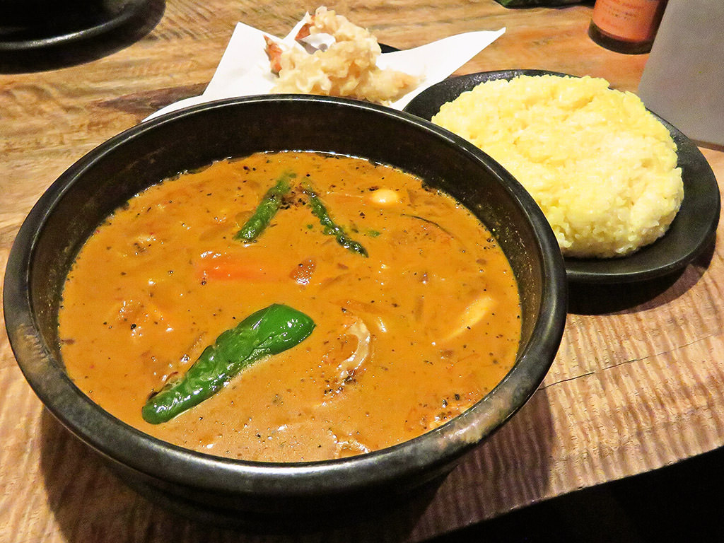 Asian Bar RAMAI(ラマイ) 札幌中央店「スープカレー ウダン(エビ天2本)」