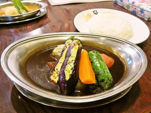 DELHI カレー料理専門店 デリー「チキンスープ・鶏肉 ＆ カシミールカレー・野菜」 画像8