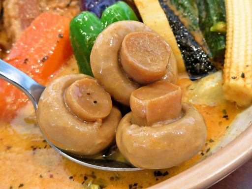 SOUP CURRY KING (スープカリーキング) 本店「ポーク角煮野菜カリー」 画像13