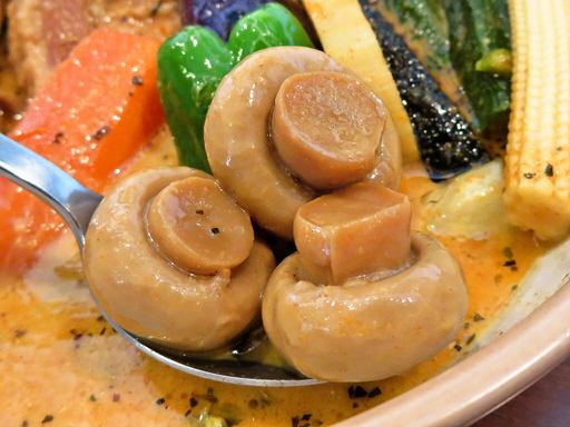 SOUP CURRY KING (スープカリーキング) 本店「ポーク角煮野菜カリー」 画像13