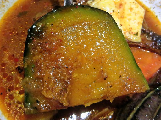 カレーショップ エス (CURRY SHOP S)「タンドリーチキンと野菜のカレー」 画像15