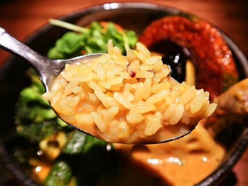 スープカリー イエロー (Soup Curry Yellow)「チキン野菜カリー(＋豚角煮・野菜増し)」 画像9