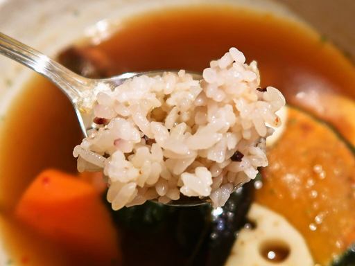 カレーショップ エス (CURRY SHOP S)「タンドリーチキンと野菜のカレー」 画像9