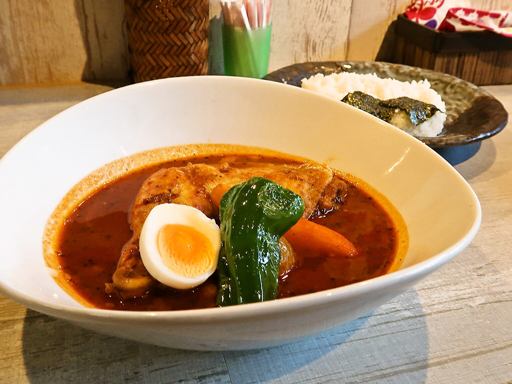 らっきょ大サーカス「手ごねハンバーグと焼きチーズのスープカレー ＆ 知床どりのチキンスープカレー」 画像7