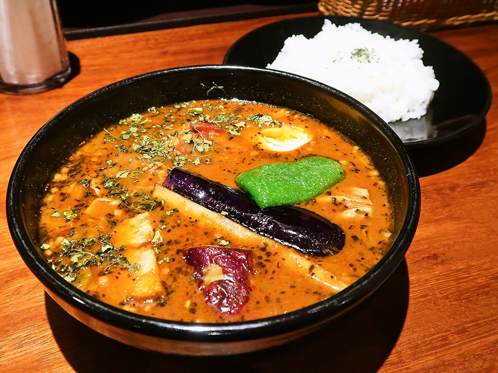 おおげつ「チキン野菜カレー」