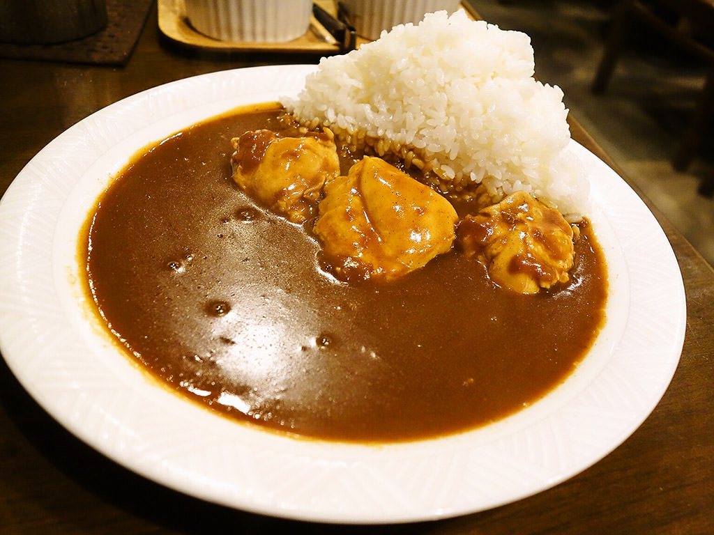 カフェ エッシャー「チキンカリー」