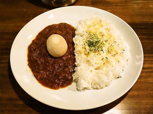 SPICE CAFE DE VERODECA (デ・ベロデカ／3月末より休業中)「炙りチーズカレー」 画像2