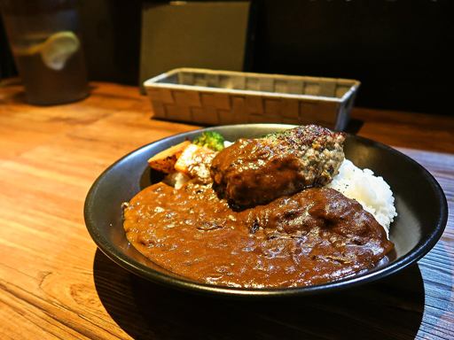 エイトカリー E-itou Curry「手仕込みハンバーグカレー」 画像9