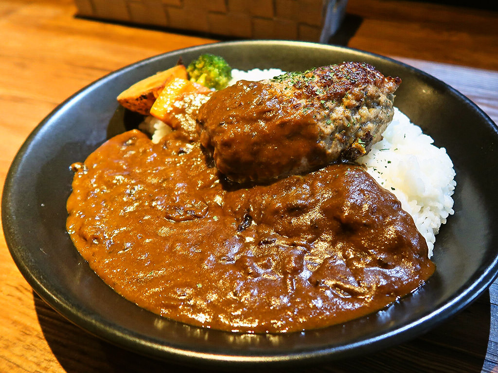 エイトカリー E-itou Curry「手仕込みハンバーグカレー」