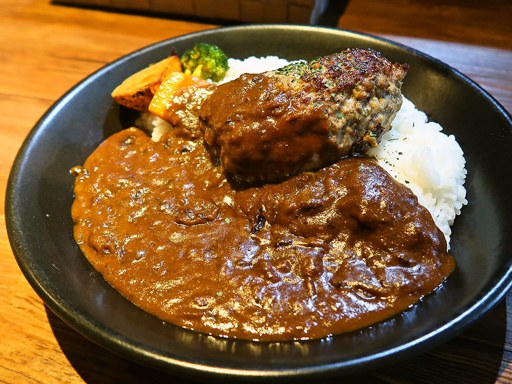 エイトカリー E-itou Curry「手仕込みハンバーグカレー」 画像12