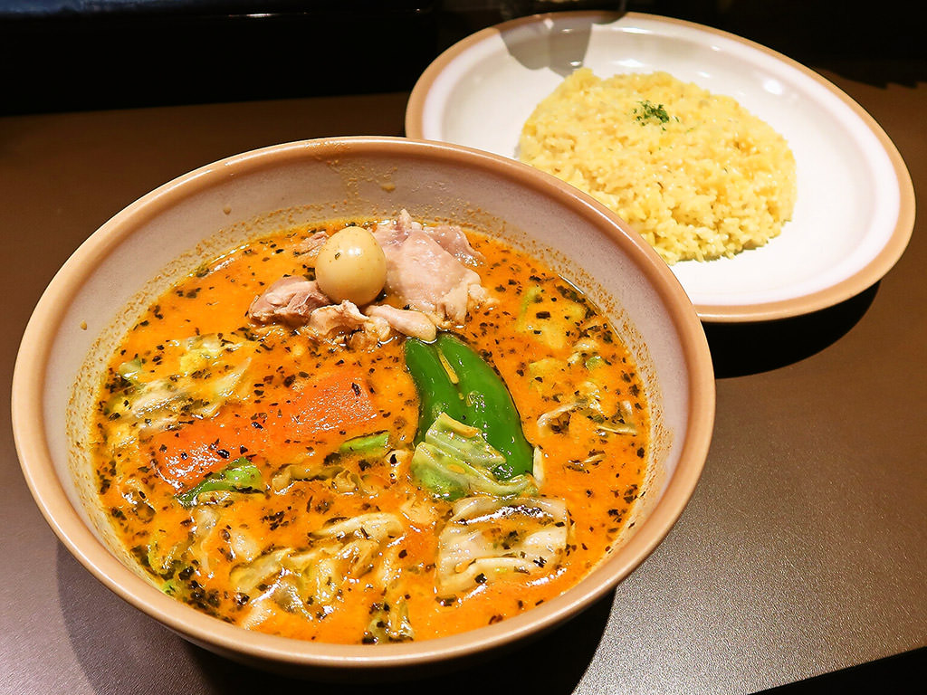 SOUP CURRY KING セントラル「煮込みチキンカリー」