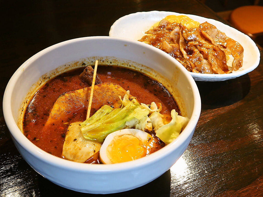 スープカリー専門店 元祖 札幌ドミニカ すすきの総本店「トントロ」