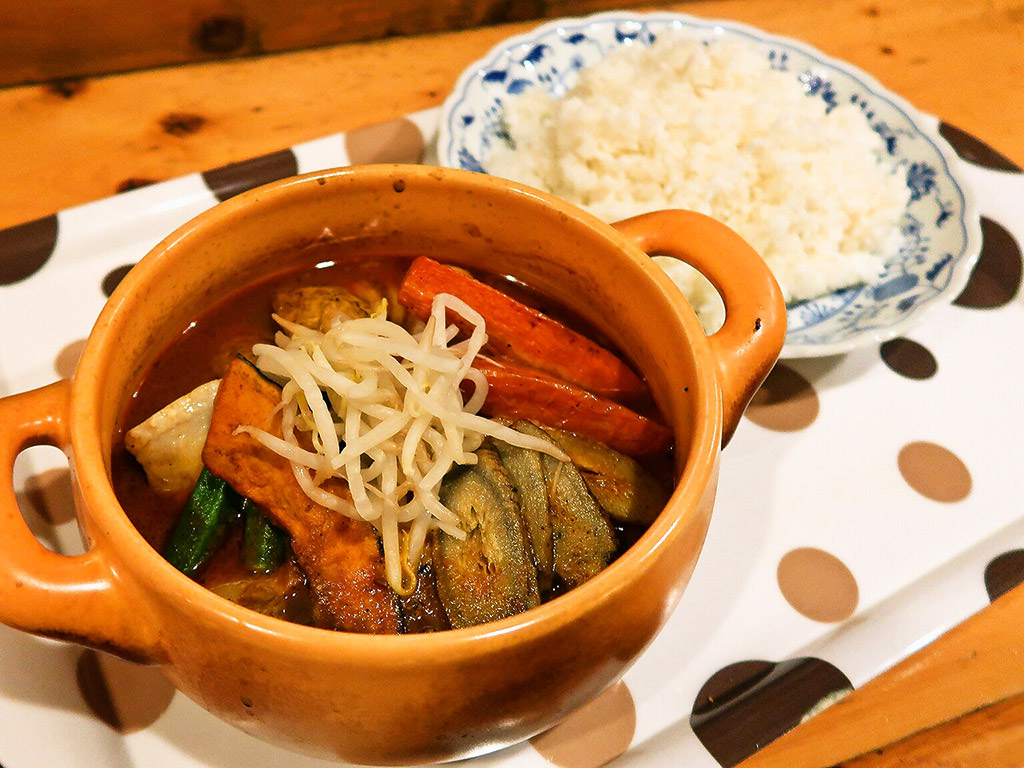 健康的カレー専門店 とら ～十良～「メガカレー」