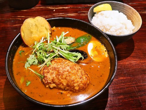 スープカリー 奥芝商店 駅前創成寺「ラベンダーポーク100%鉄板焼きハンバーグカリ～」 画像8