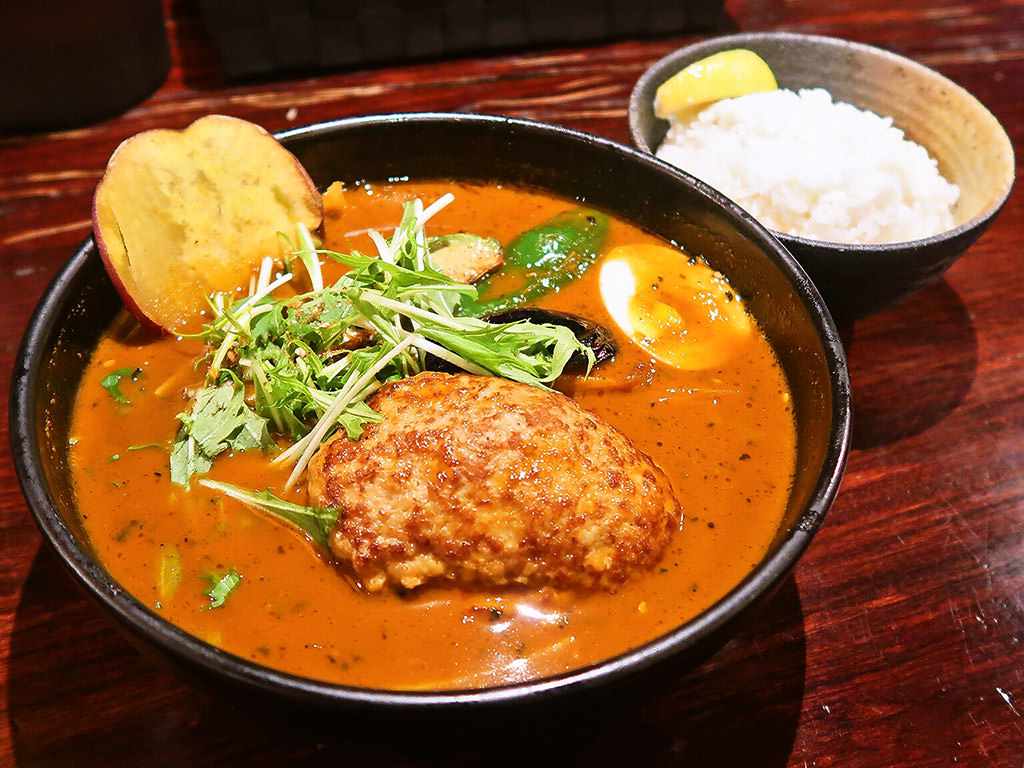 スープカリー 奥芝商店 駅前創成寺「ラベンダーポーク100%鉄板焼きハンバーグカリ～」