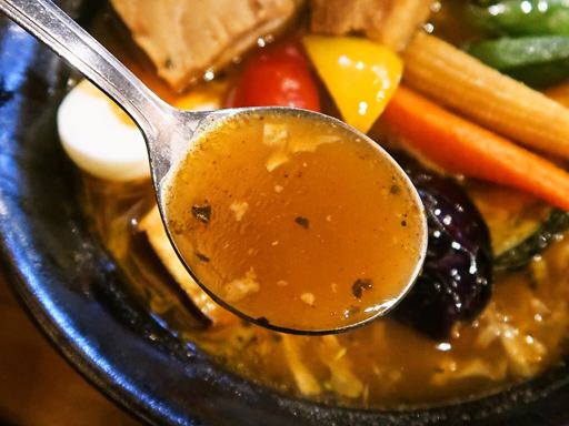 北カフェ sweets & soup curry (中央区・西線9条そばに移転OPEN)「豚角煮と野菜たっぷり」 画像8