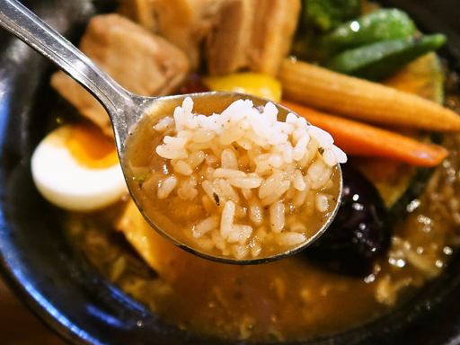 北カフェ sweets & soup curry (中央区・西線9条そばに移転OPEN)「豚角煮と野菜たっぷり」 画像9