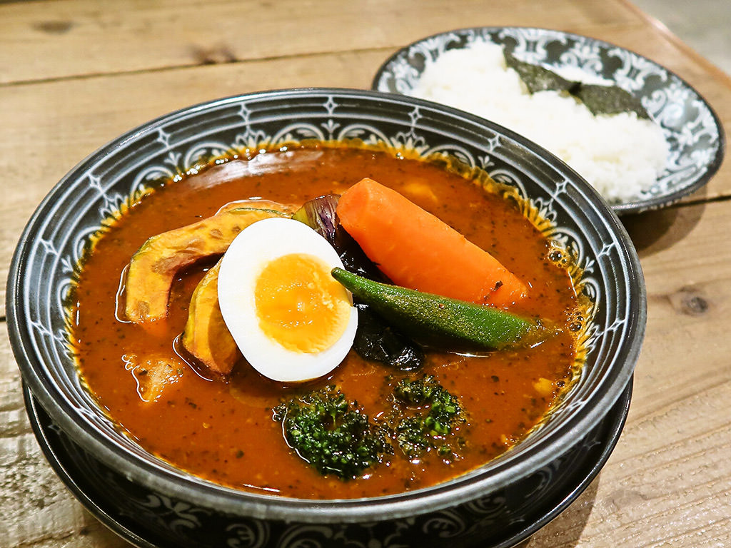 札幌らっきょ エスタ店「野菜チキンスープカレー」