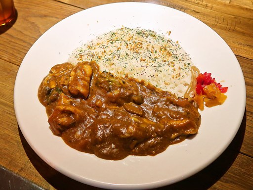 円山教授。「しびれ鶏カレー」 画像7