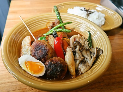 カレー&ごはんカフェ 【ouchi】 (おうち)「チキンと16種の野菜スープカレー」 画像9