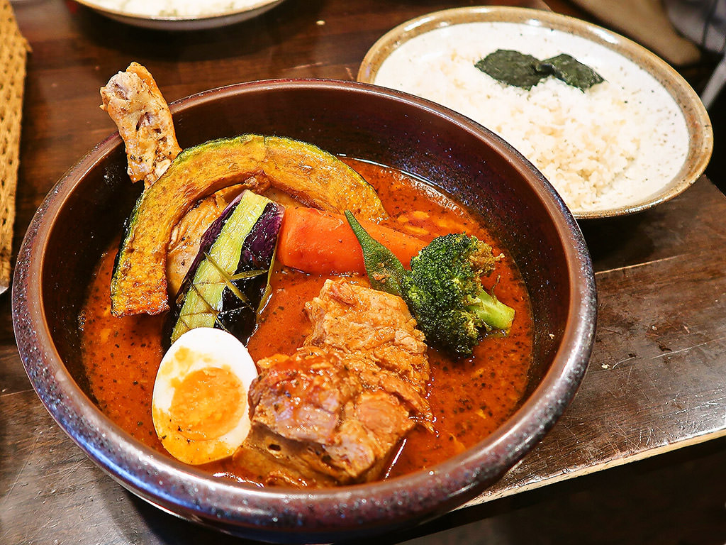 らっきょ＆STAR「知床鶏と野菜のスープカレー」