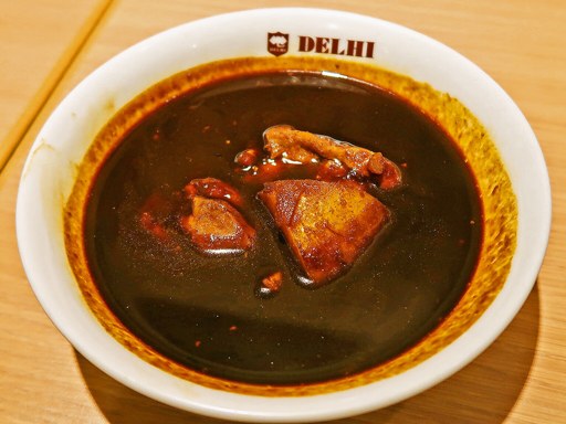 デリー DELHI 銀座店「お好み三種カレー：コルマカレー＆カシミールカレー＆ベジタブルカレー」 画像14