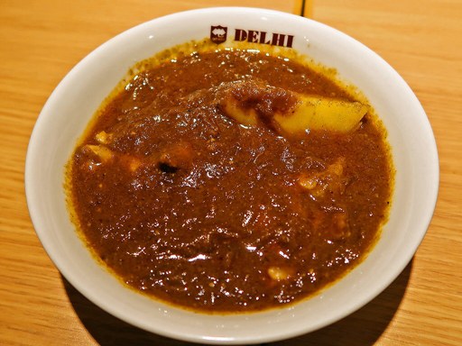 デリー DELHI 銀座店「お好み三種カレー：コルマカレー＆カシミールカレー＆ベジタブルカレー」 画像15