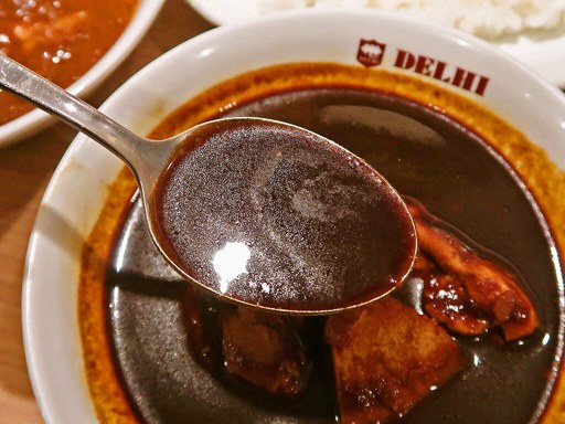 デリー DELHI 銀座店「お好み三種カレー：コルマカレー＆カシミールカレー＆ベジタブルカレー」 画像23