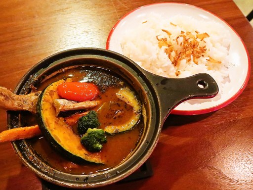 スープカレー専門店 flu-ffy ふるぅふぃ「チキンレッグのカリカリ揚げスープカレー」 画像5