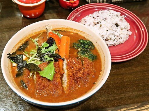 札幌スープカレー HIGUMA(ヒグマ)「スープカレー・サクサクとんかつ」 画像5