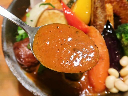 Rojiura Curry SAMURAI. (路地裏カリィ侍.) さくら店「チキンと一日分の野菜20品目」 画像9