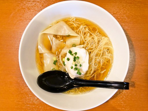 麺’s 菜ヶ蔵「自家製麺と泡醤油」